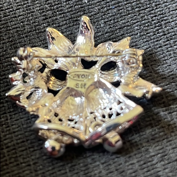 Vintage Jewelry Signed Avon Christmas Sleigh Bells Pin Brooch - Picture 8 of 13